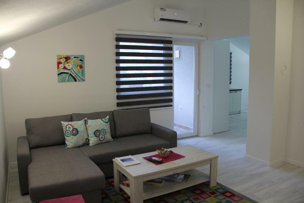 Holiday Home Flora Мостар Екстериор снимка